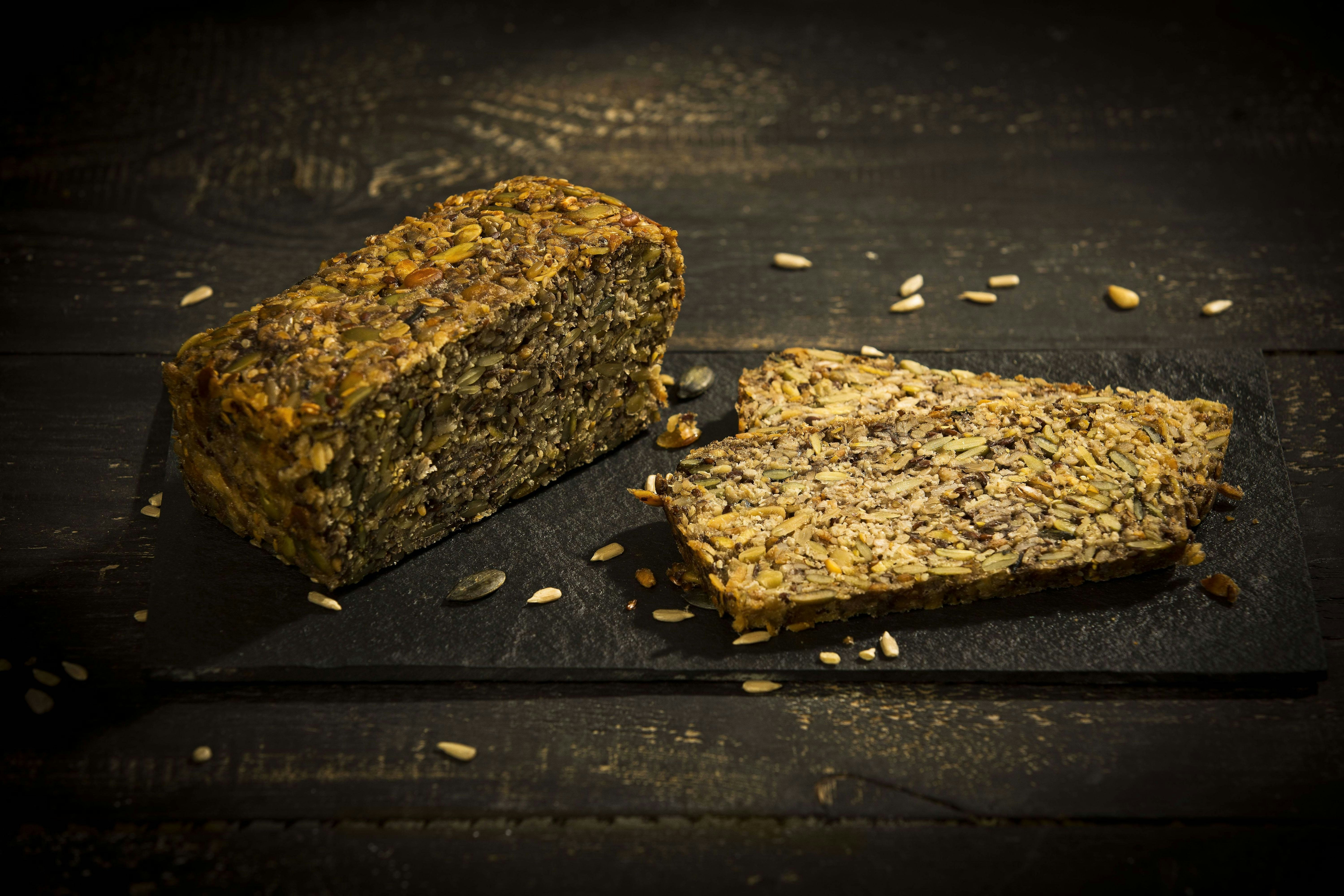 Einfaches Sattmacher-Brot: Ohne Mehl, perfekt für die Diät