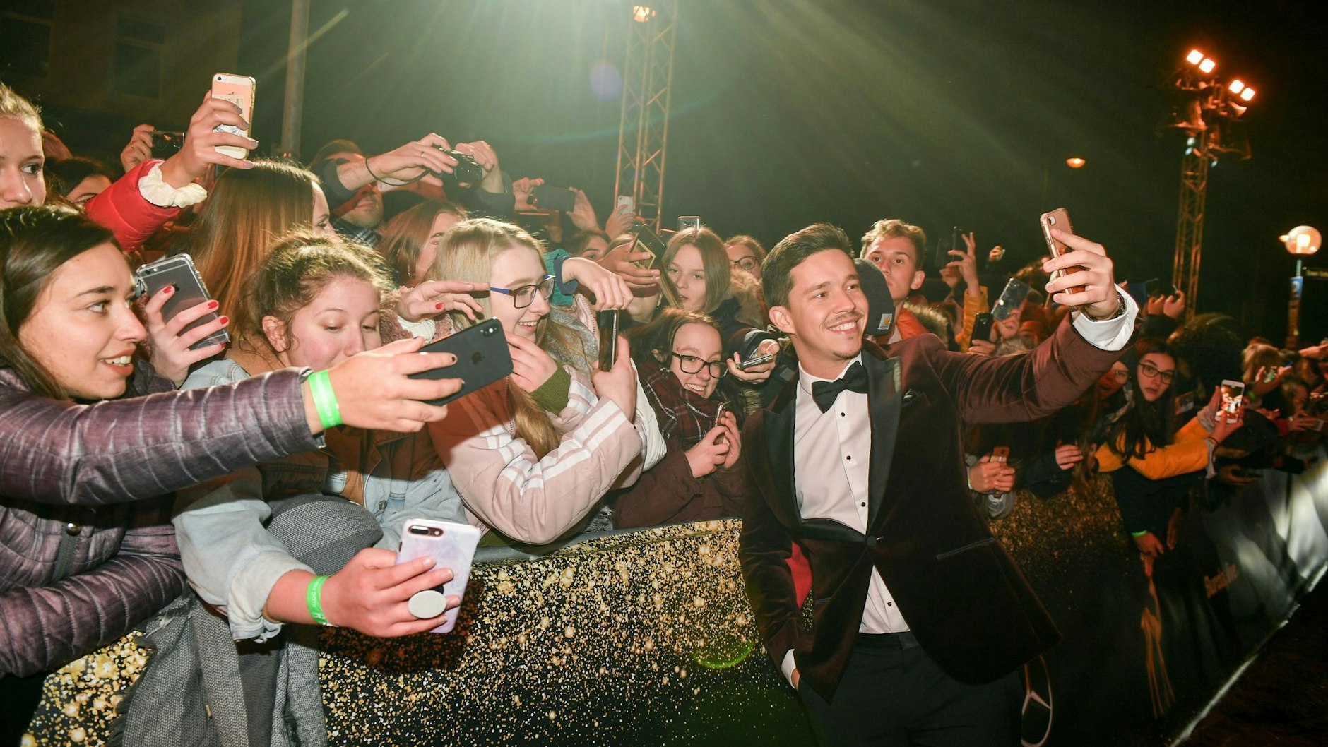 „Es fühlt sich manchmal wie ein Clash der Generationen an“, sagt der Sänger Nico Santos über die neue Jury von „Voice of Germany“.