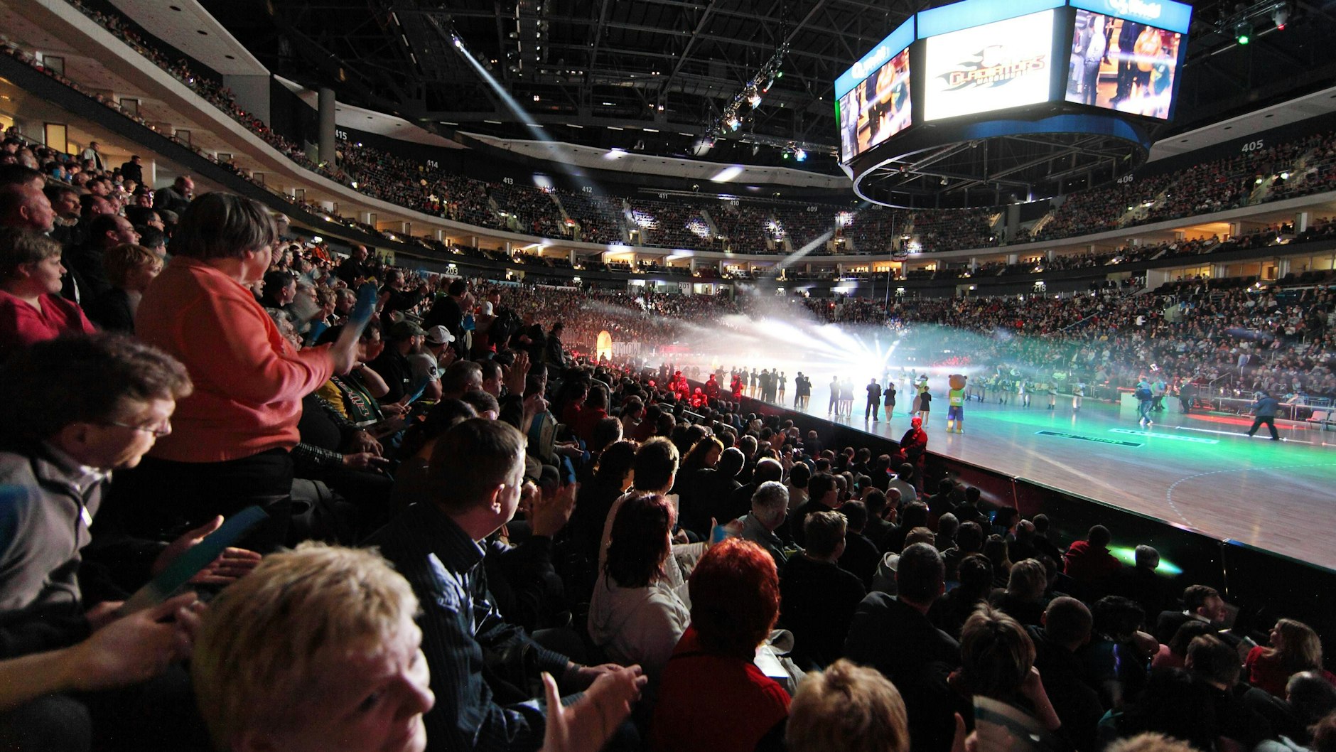 Blick in die Uber-Arena: Hier sollen Basketball- und Turnwettkämpfe ausgetragen werden, sollte es in Berlin wieder Olympische Spiele geben.