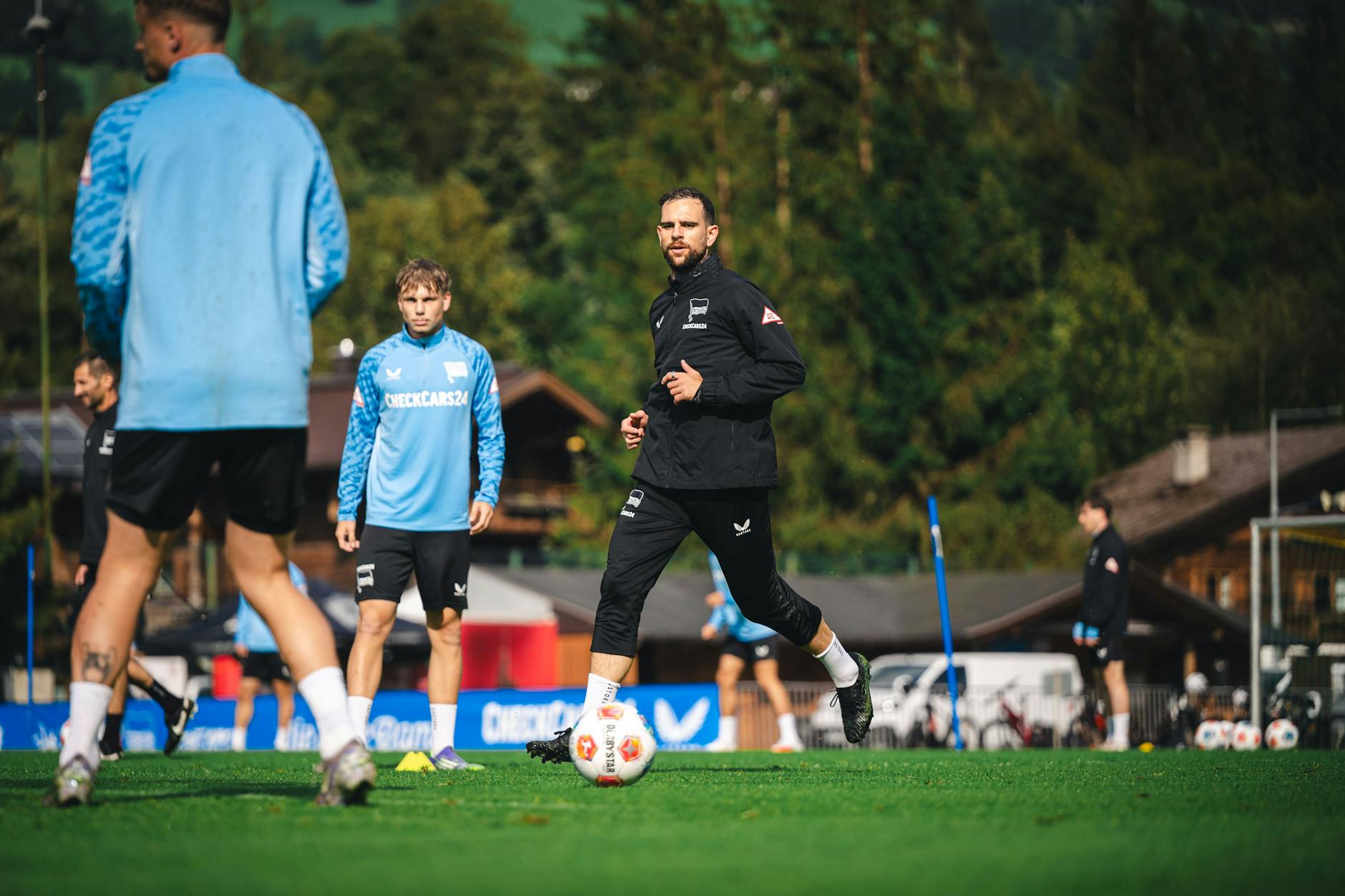 Marius Gersbeck ist zwar im Trainingslager in Kitzbühel dabei, zur Verfügung steht der Torhüter Hertha BSC aber nach einer Schulter-OP noch lange nicht.