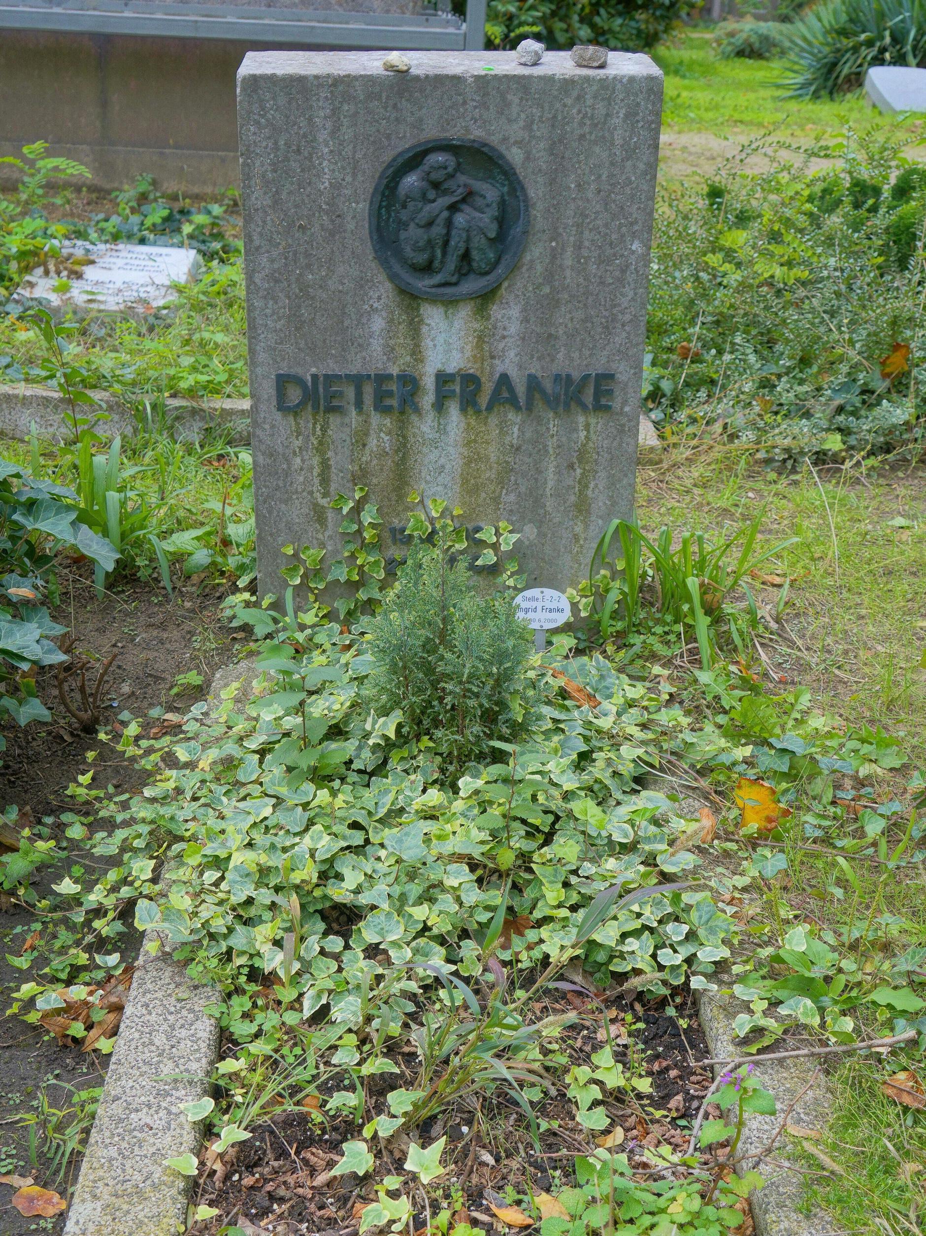 Der Tod holte ihn viel zu früh: Das Grab von Dieter Franke liegt auf dem Französischen Friedhof in Berlin.