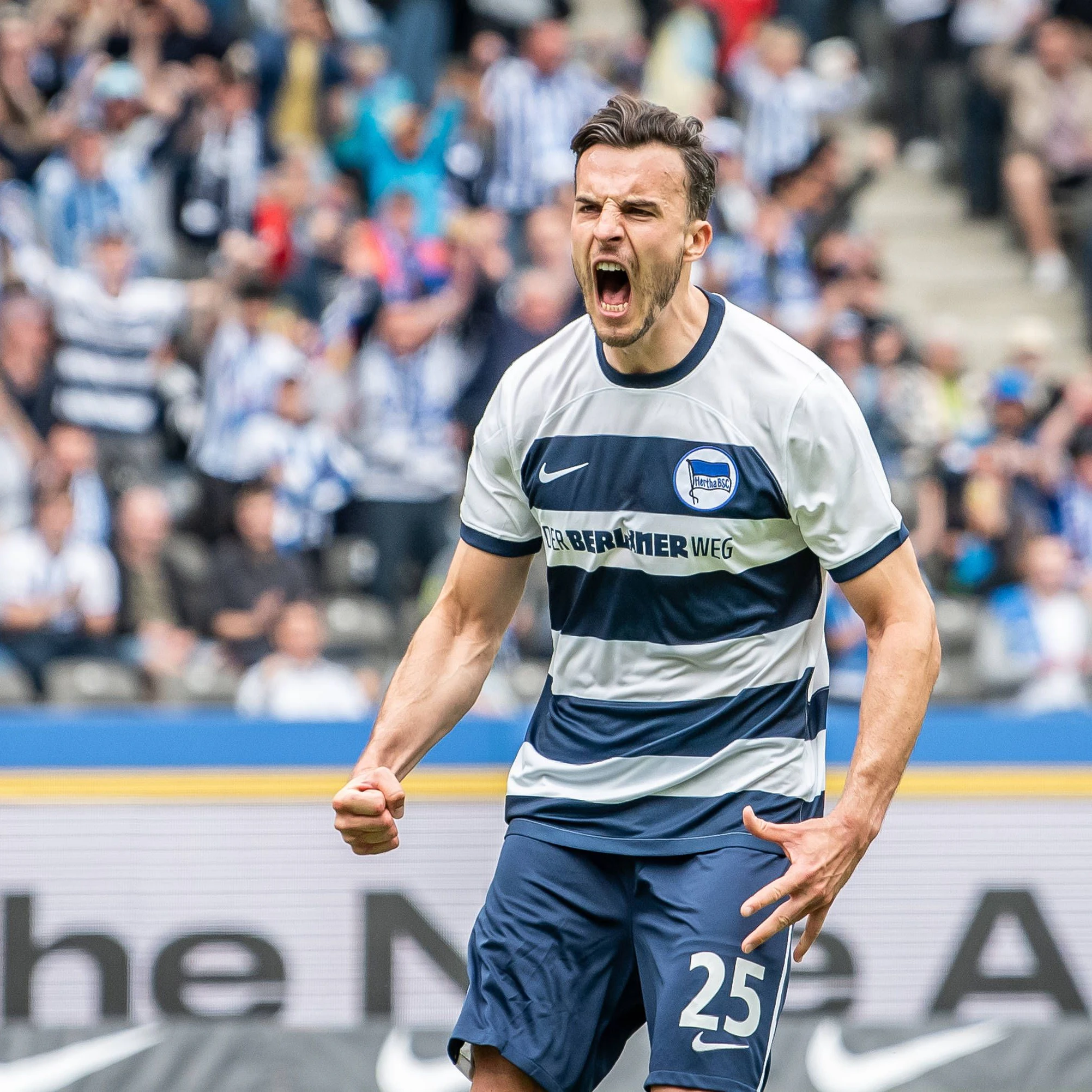Bei Hertha BSC konnte Haris Tabakovic eine Saison lang seine Torfreude laut herausbrüllen. 22 Treffer macht der Stürmer.