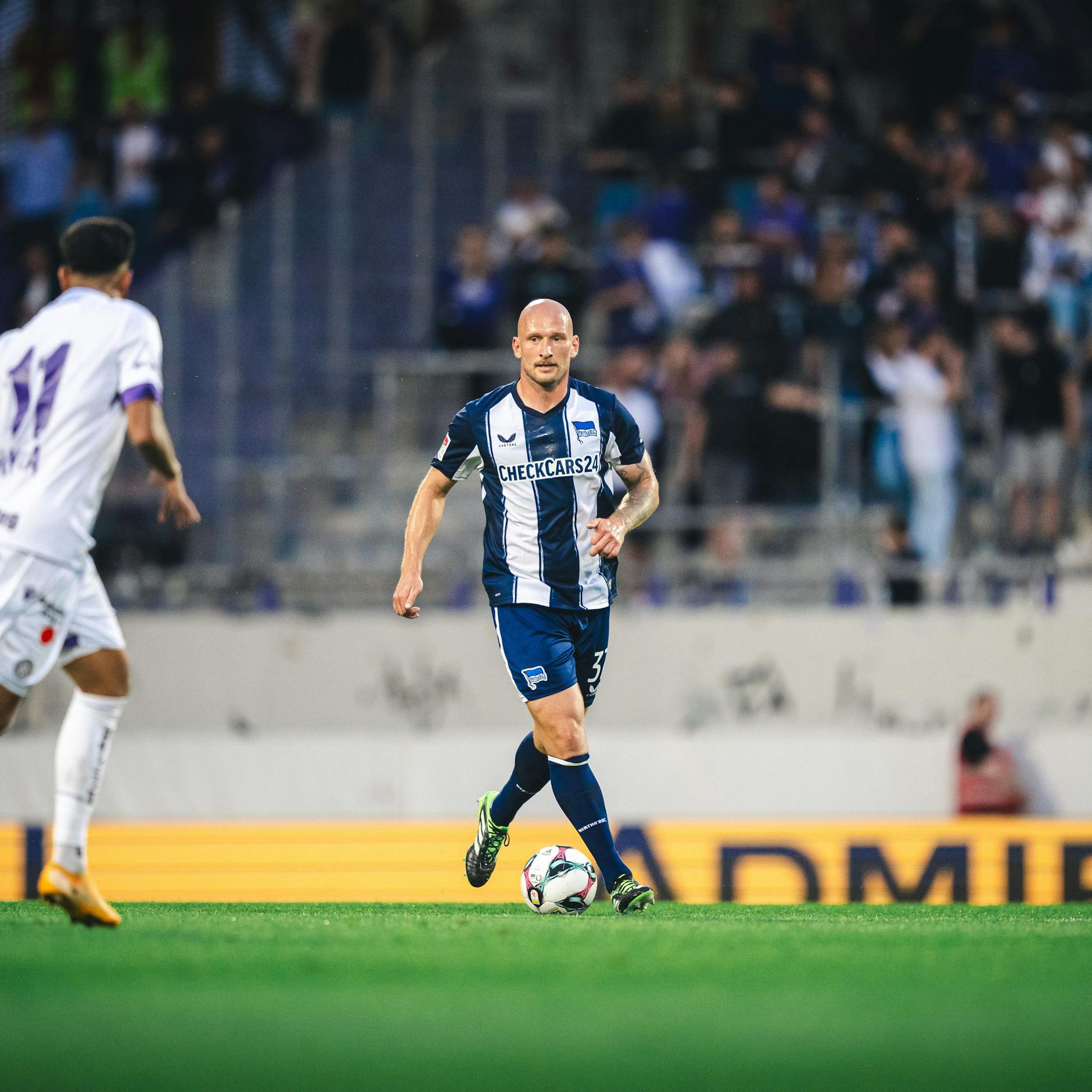Beim 2:1-Test gegen Austria Wien spielte Toni Leistner 58 Minuten und knackte damit die 300er-Minuten-Marke in fünf Testspielen.