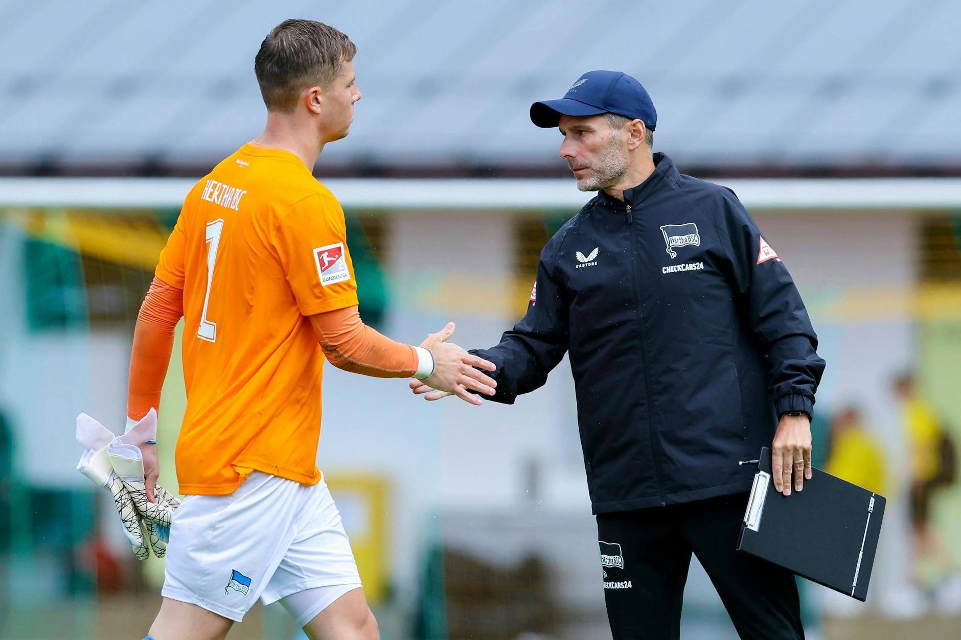 Unter Trainer Stefan Leitl ist Torhüter Tjark Ernst, Sohn von Ex-Keeper Thomas Ernst, wieder die unumstrittene Nummer eins bei Hertha BSC.