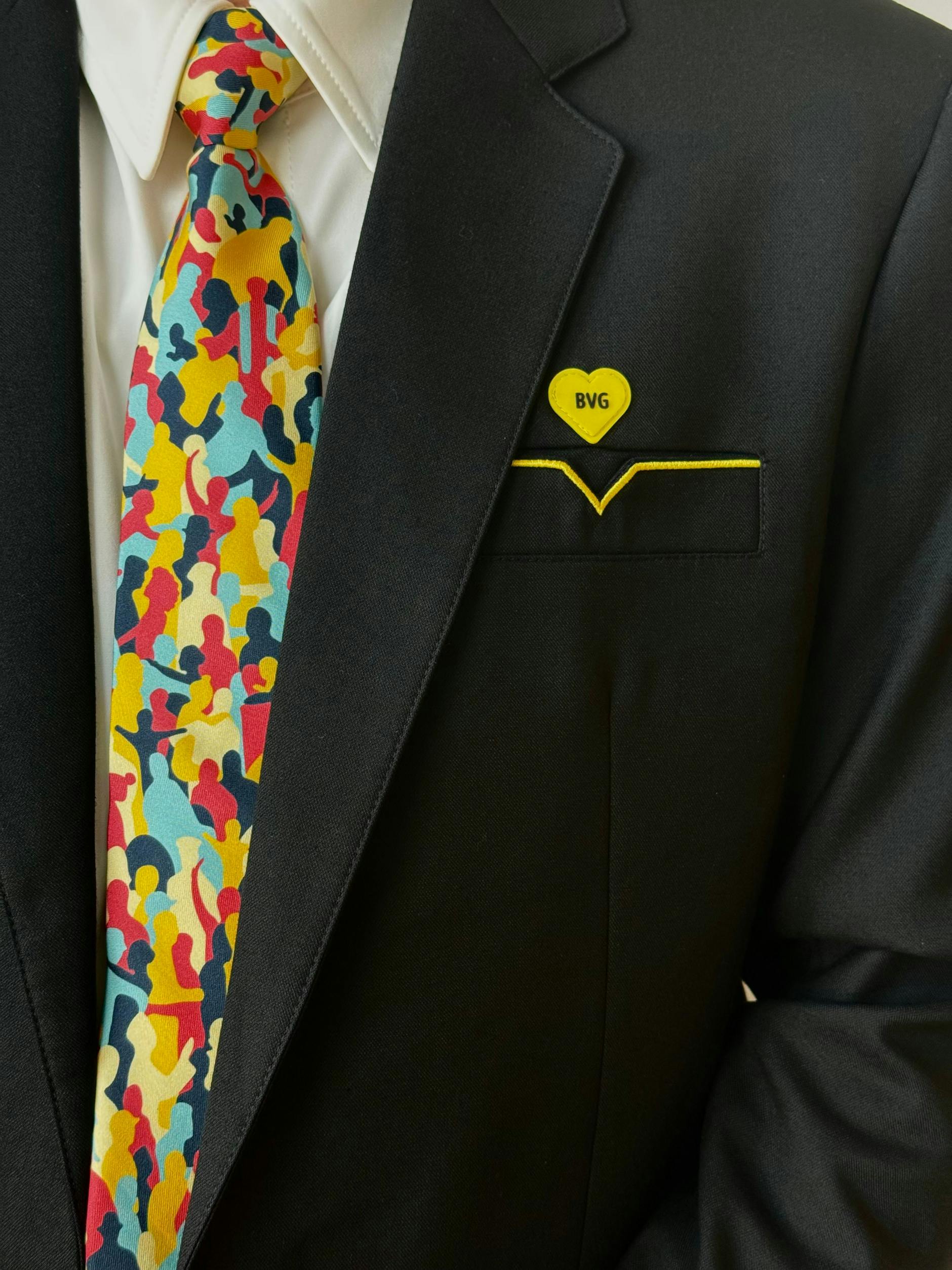 Ein gelbes Herz ist das Logo der BVG.