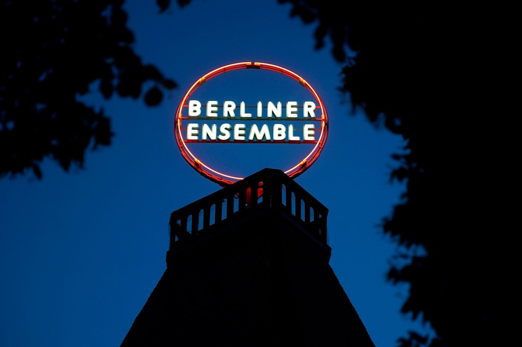 Droht-dem-Berliner-Ensemble-das-Aus-am-Schiffbauerdamm-