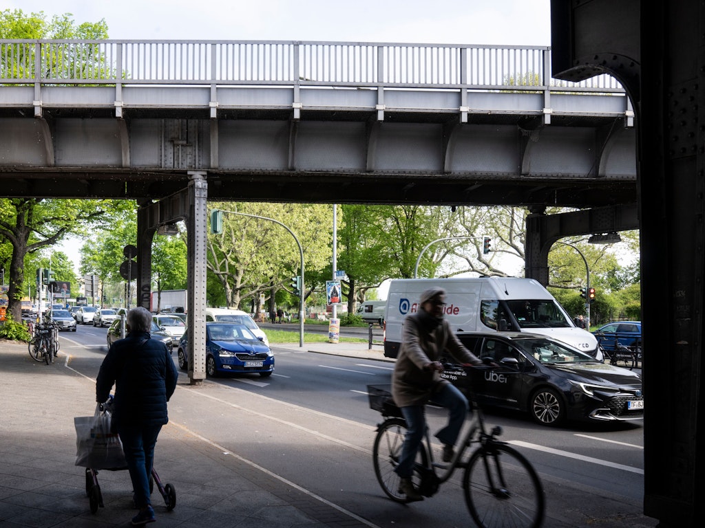 Teenager-klaut-Papas-Wagen-und-d-st-durch-Berlin-mehrere-Unf-lle-