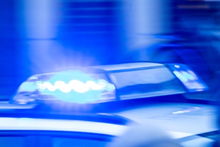 Tragödie in Altheim! Vater überfährt sein Baby in Babyschale