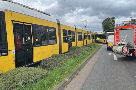In Berlin-Marzahn: Tram und BVG-Bus krachen ineinander – 11 Verletzte