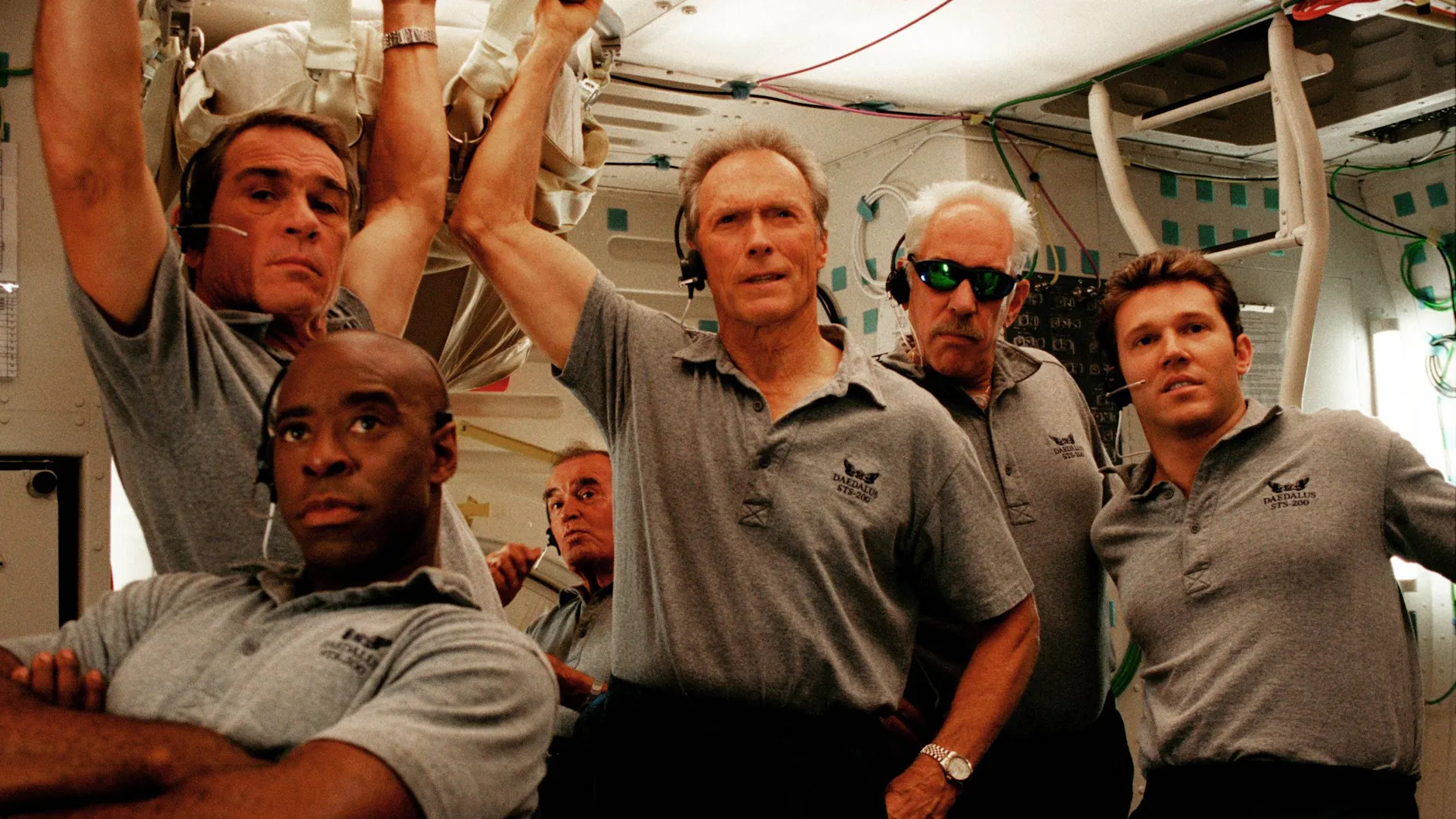 Haben noch eine letzte Mission: Teamchef Corvin (Clint Eastwood, Mitte) und sein „Team Daedalus“.