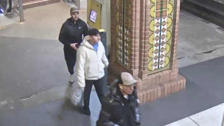 Die Polizei Berlin fragt: Wer kennt diese Männer?