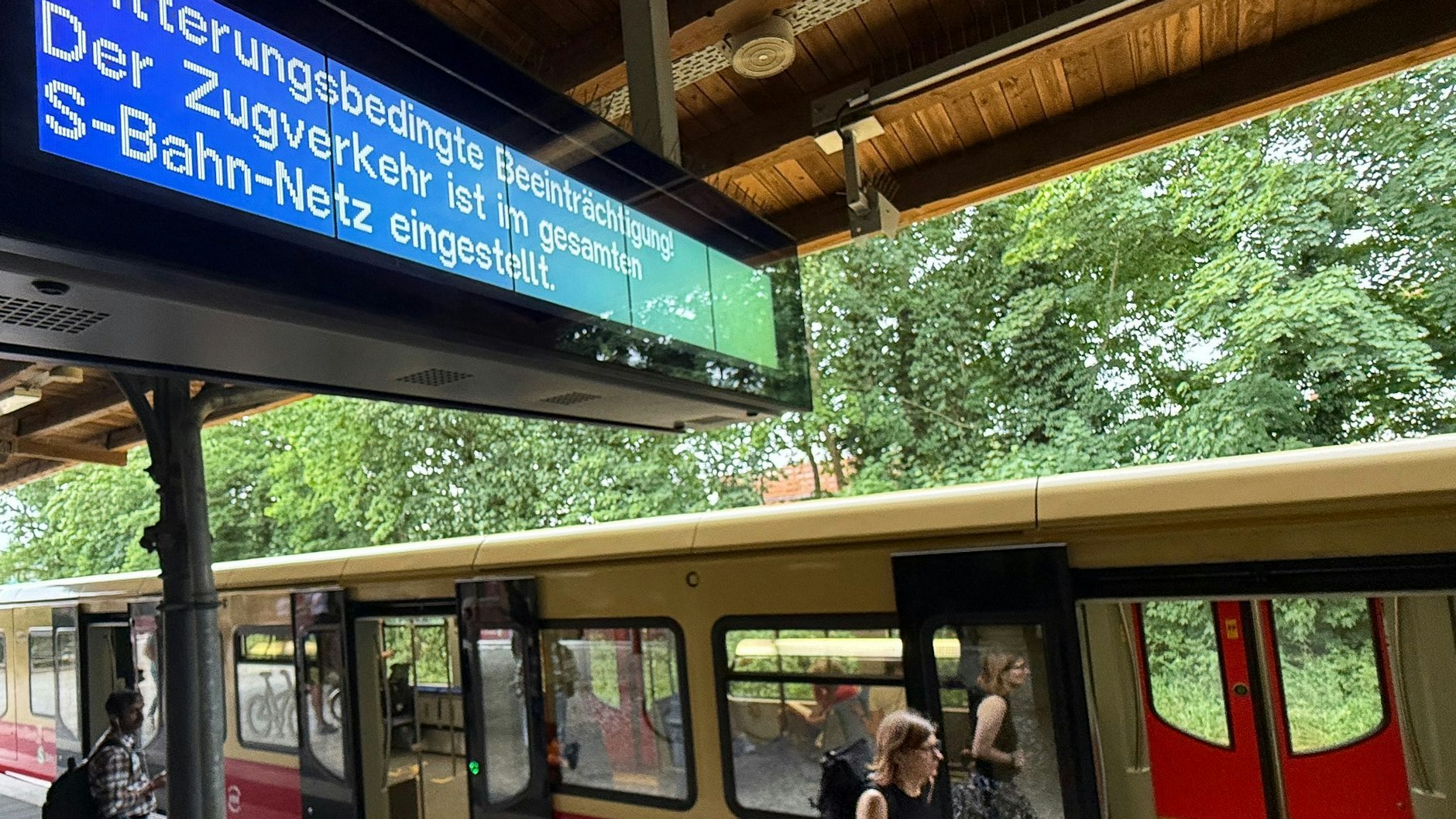 Ende Juni sorgte ein Sturm in Berlin dafür, dass der S-Bahnverkehr komplett gestoppt wurde.
