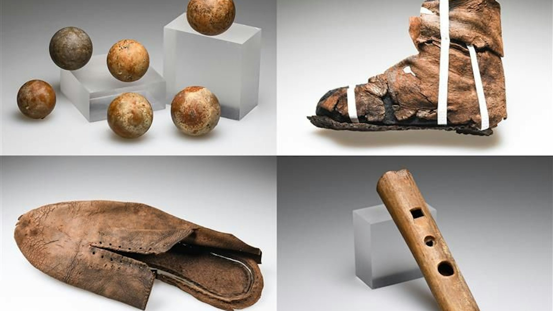 Murmeln, mit denen Kinder im 17. Jahrhundert gespielt haben, Schuhe, die Berliner im&nbsp; 15. Jahrhundert trugen, und ein geschnitzter Knochen, auf dem im 14. Jahrhundert geflötet wurde.