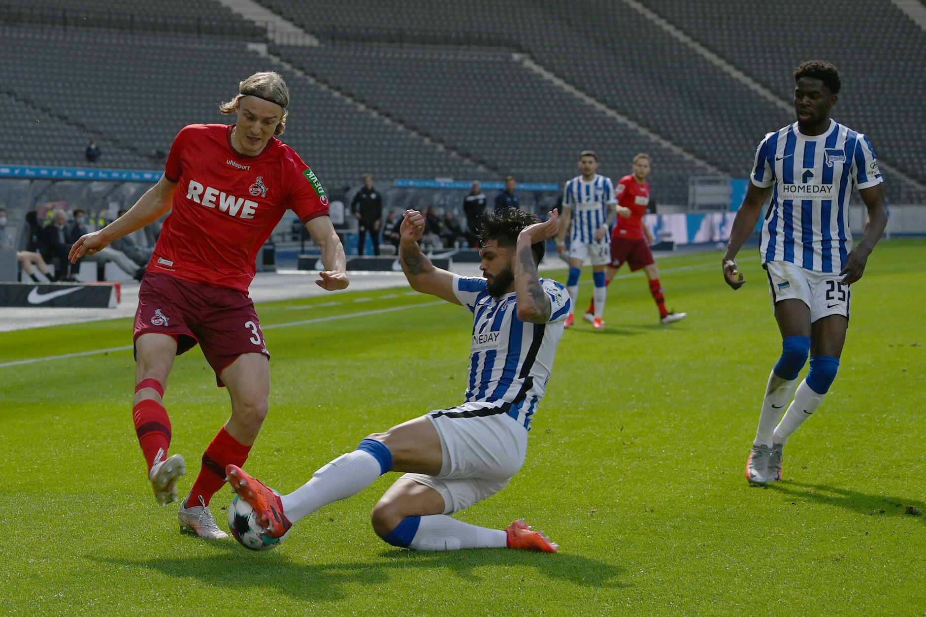 Omar Alderete (M.) spielte er in der Saison 2020/21 nur 17-mal für Hertha BSC in der Bundesliga. Jetzt wechselt der Paraguayer von Spanien nach England.