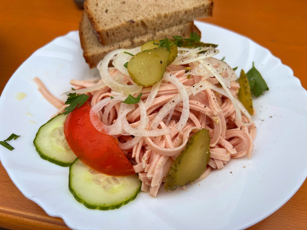 Rezept-f-r-w-rzig-sauren-Wurstsalat