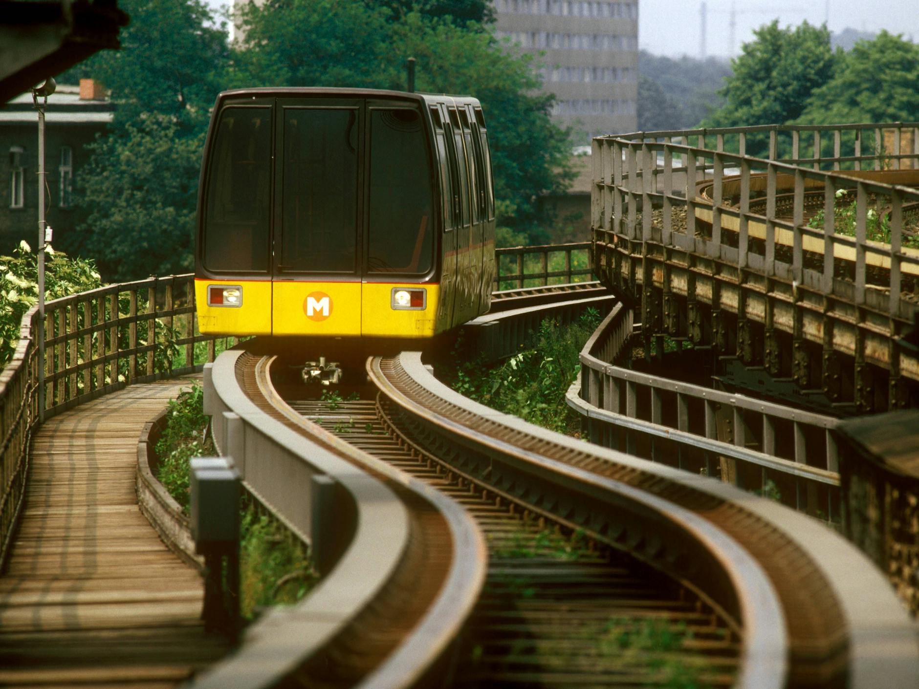 So sah die alte M-Bahn aus, die bis zum 31. Juli 1991 bis zum Potsdamer Platz schwebte.