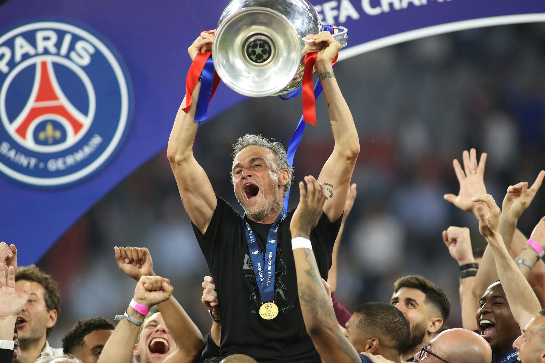 Trainer Luis Enrique (55) führte Paris Saint-Germain auch mit Standardstricks zum Champions-League-Titel.