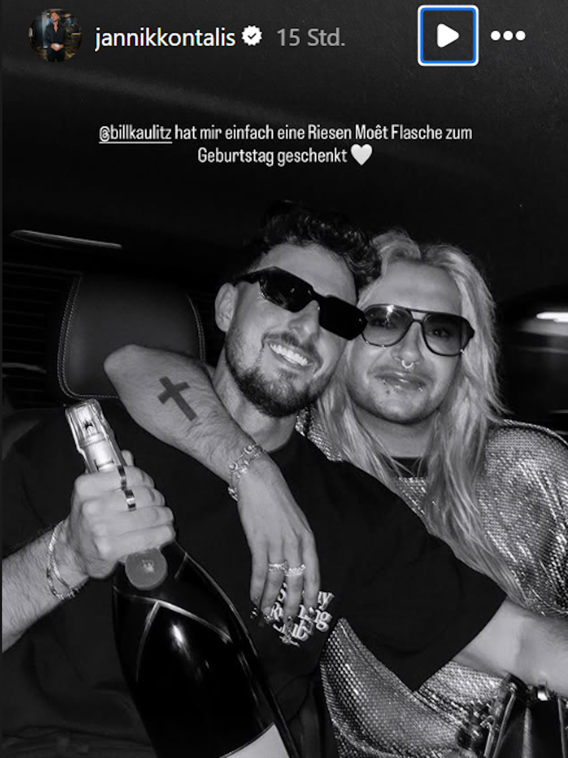Bill Kaulitz und Jannik Kontalis in einem Berliner Club.