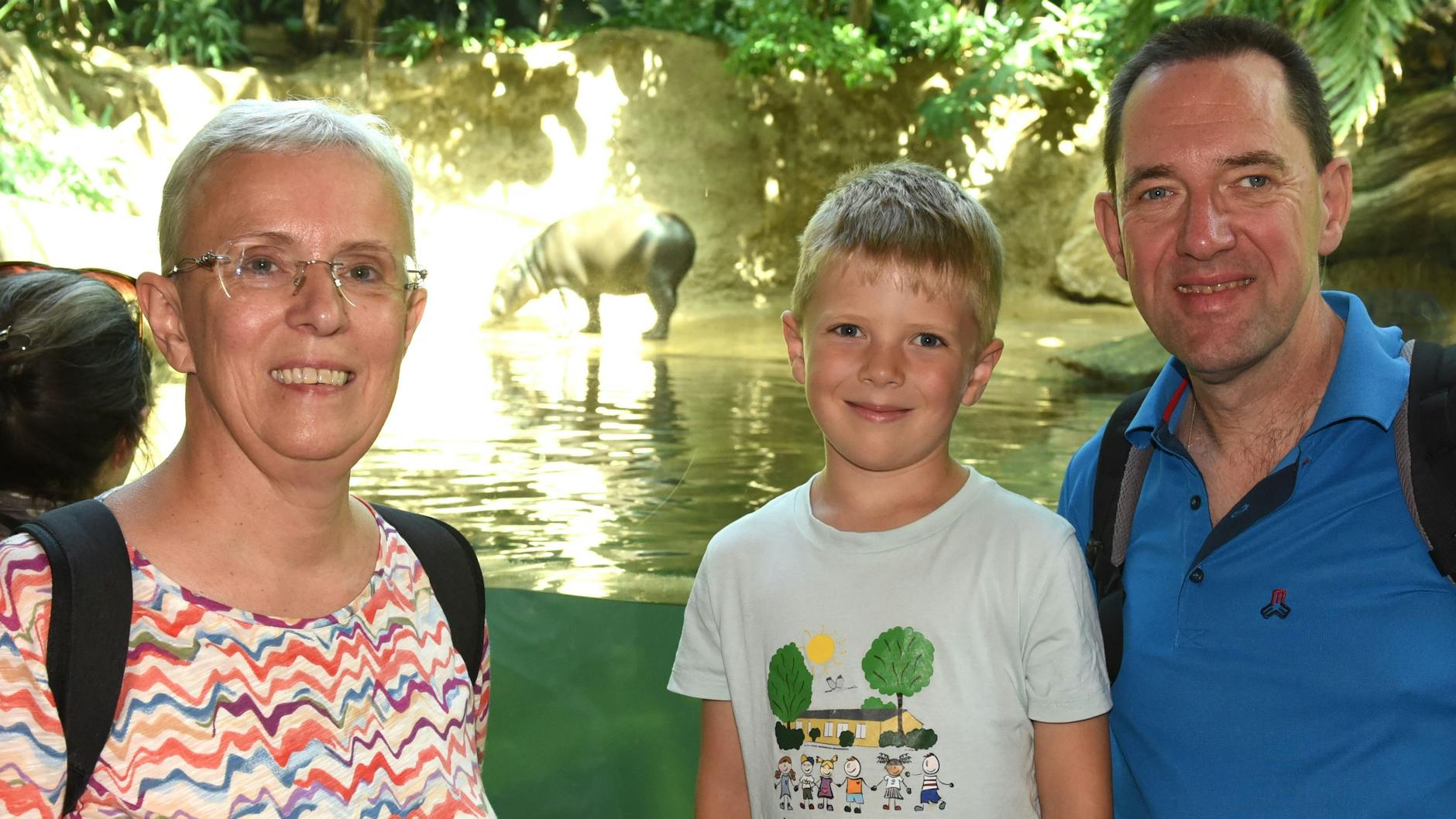 Kamen aus Trebbin um bei Toni „Tschüss“ zu sagen: Beate (60) und Jürgen Keck (62) mit ihrem Enkel Til (6).
