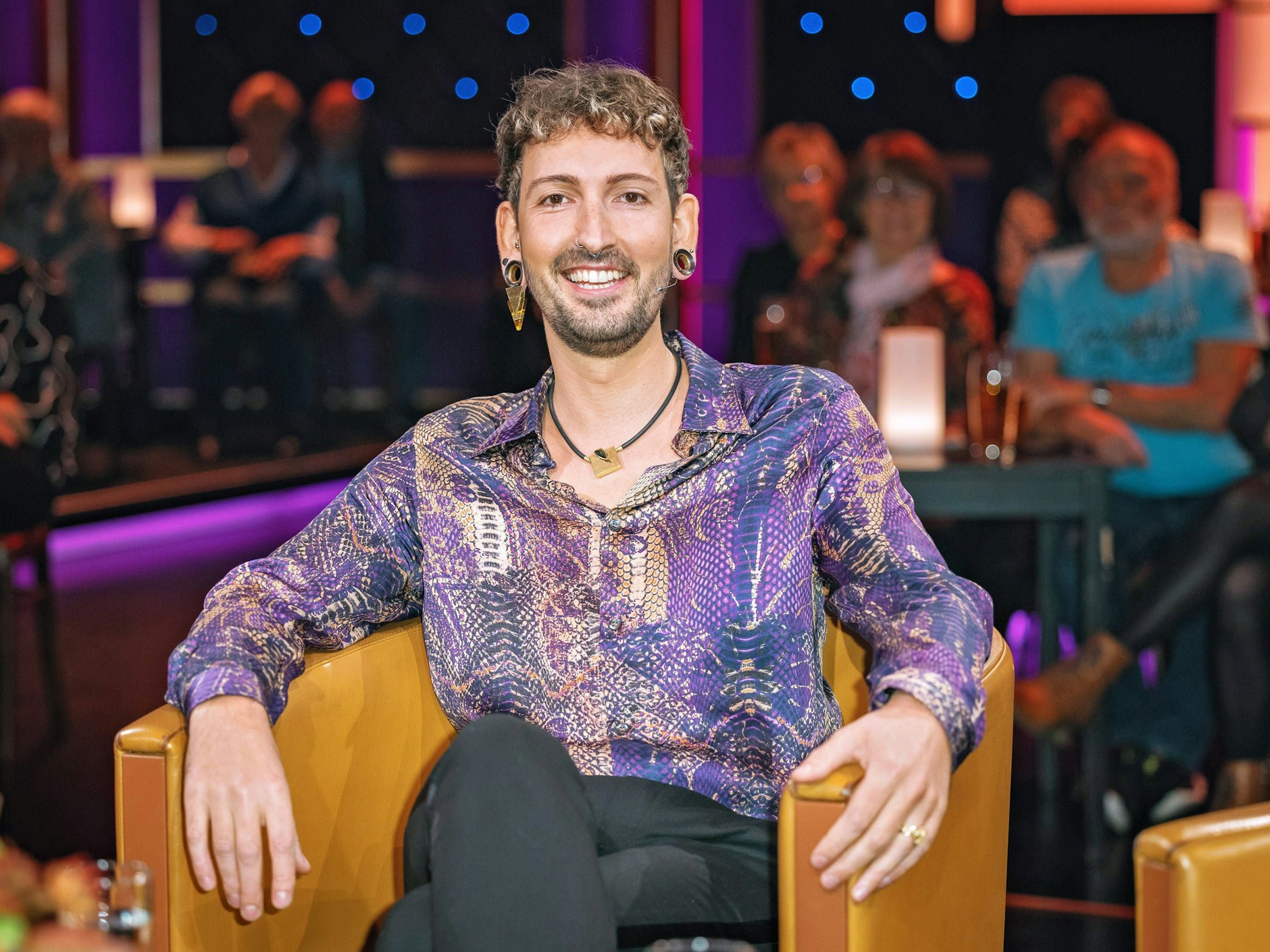 Fabian Kahl gehört seit Jahren zu den Stars bei Bares für Rares, wurde in den vergangenen Monaten im Netz immer wieder für tot erklärt.