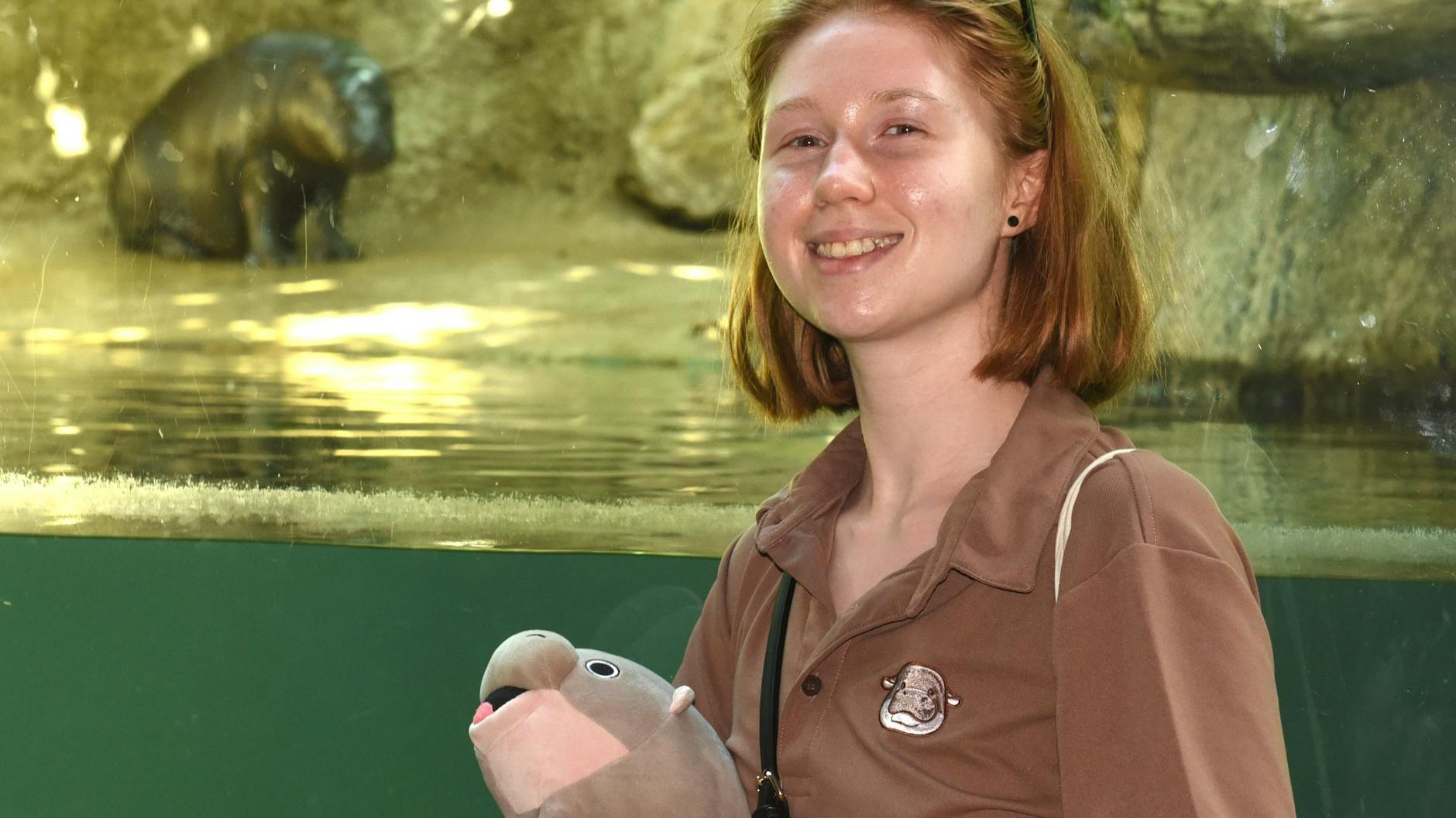 Viereinhalb Stunden dauerte die Zugfahrt: Hippo-Fan Sarka Zlamalova (23) kam aus Prag, um sich in Berlin von Toni zu verabschieden.