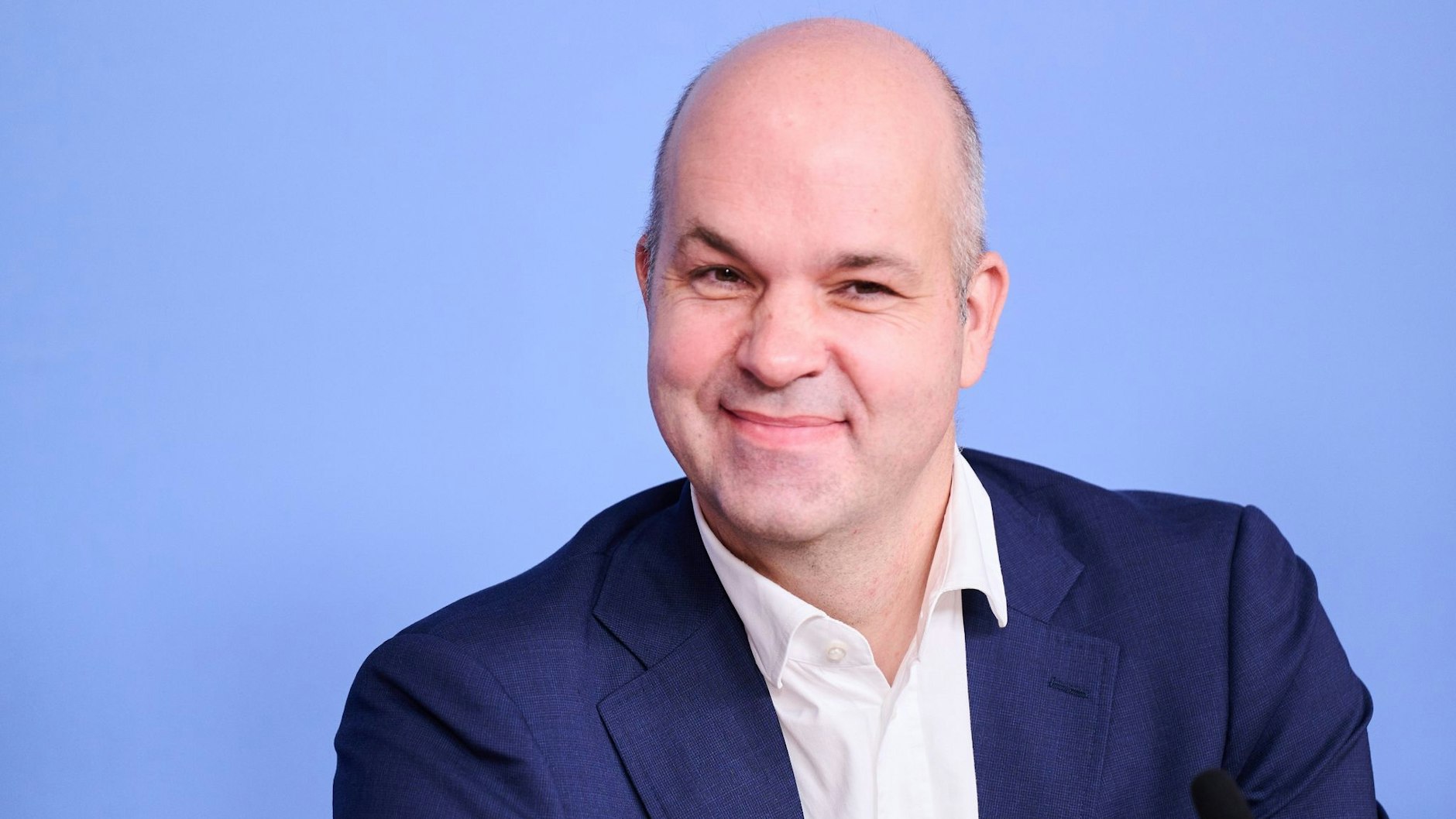 Marcel Fratzscher bricht eine Lanze für die junge Generation.