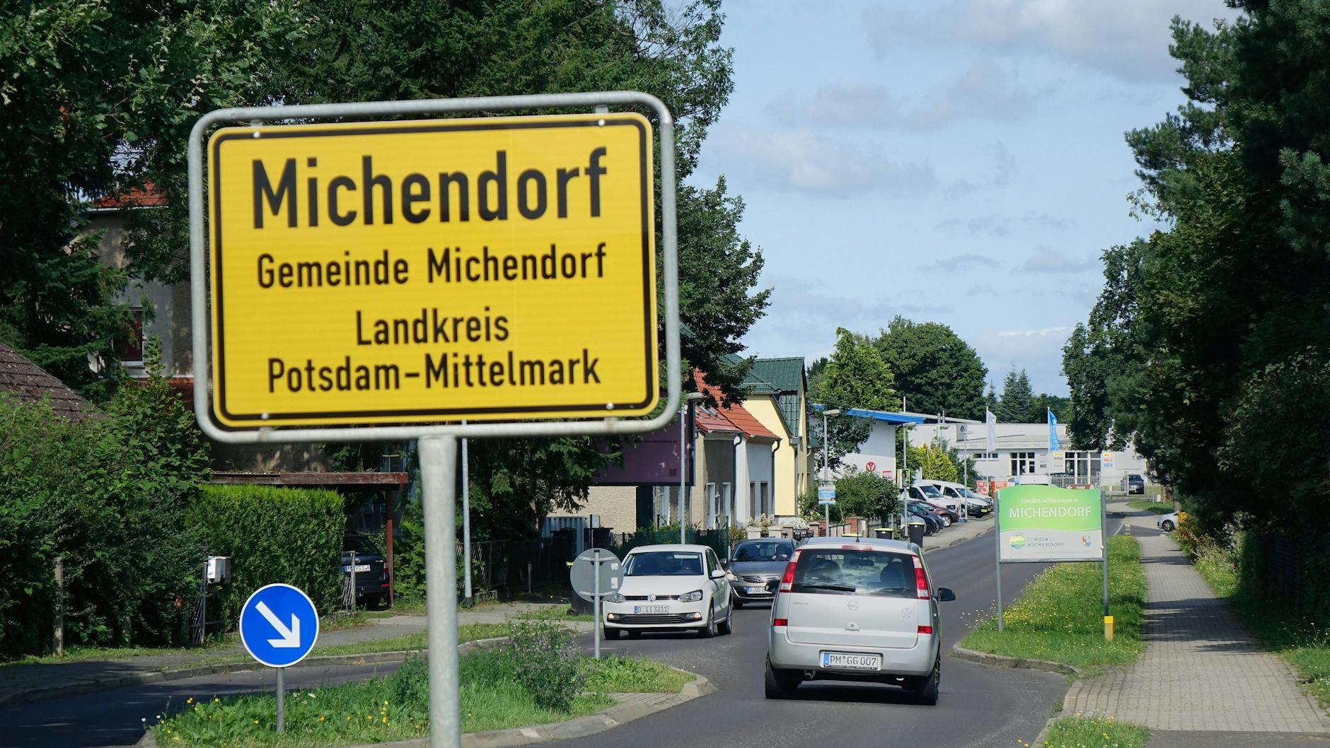 Auf einem Autobahnrasthof bei Michendorf kam es in der Nacht zu Sonntag zu dem Vorfall. Nun warnt die Polizei vor Betrügern, die auf Bargeld aus sind.