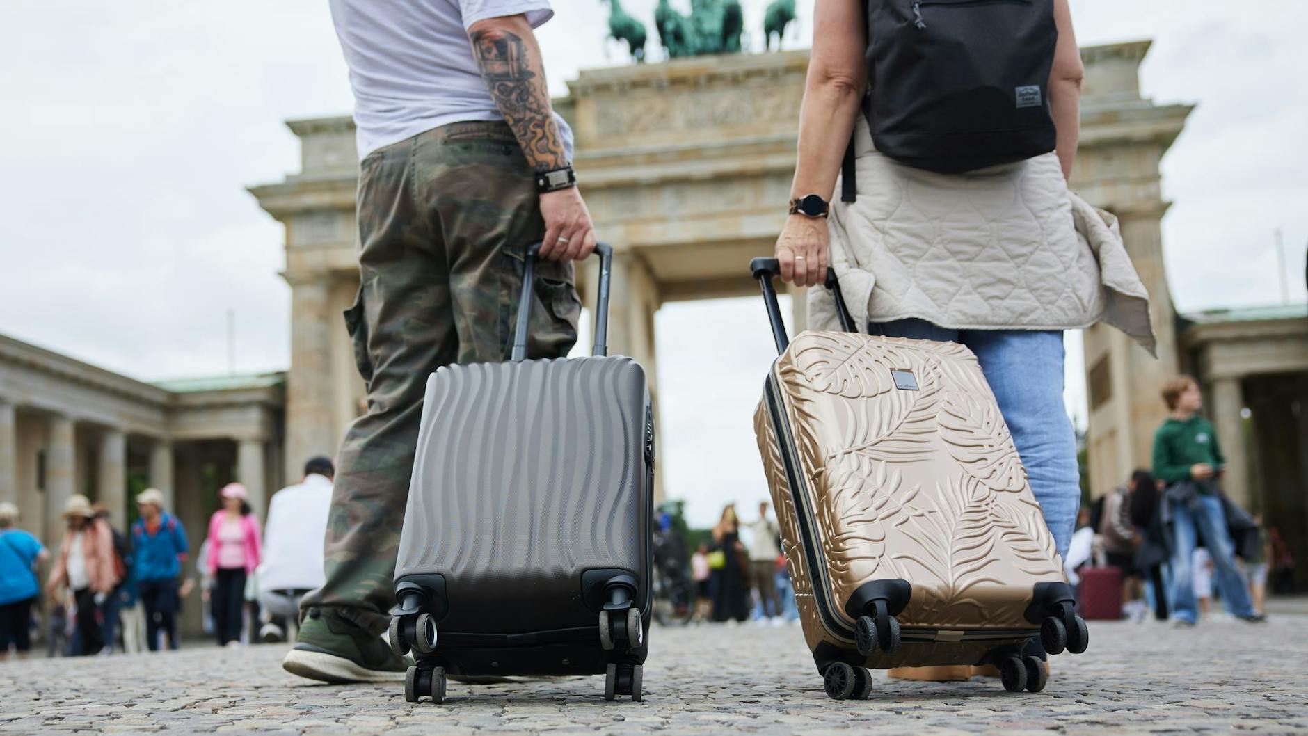 Das Brandenburger Tor ist für Touristen ein Muss. Doch nicht alle sind vollkommen hin und weg, nachdem sie das Berliner Wahrzeichen besucht haben.