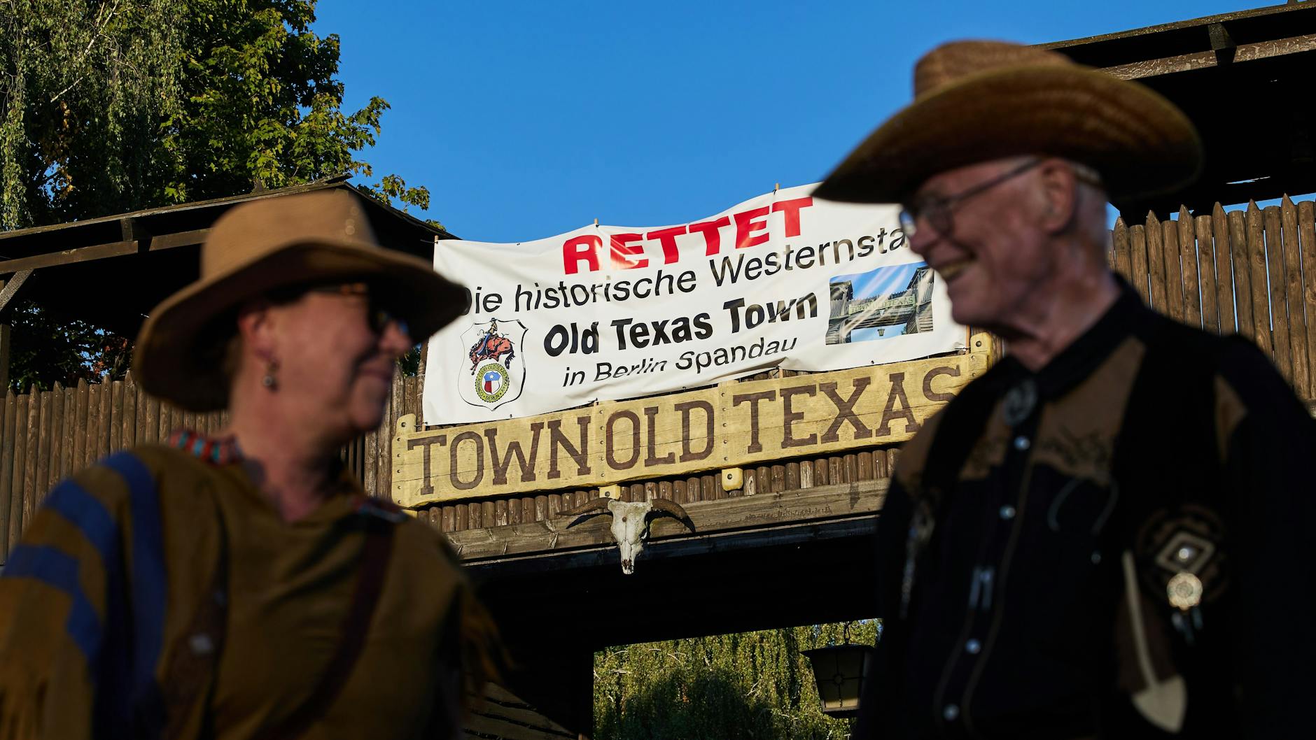 Western-Fans hoffen, dass die „Old Texas Town“ erhalten bleibt.
