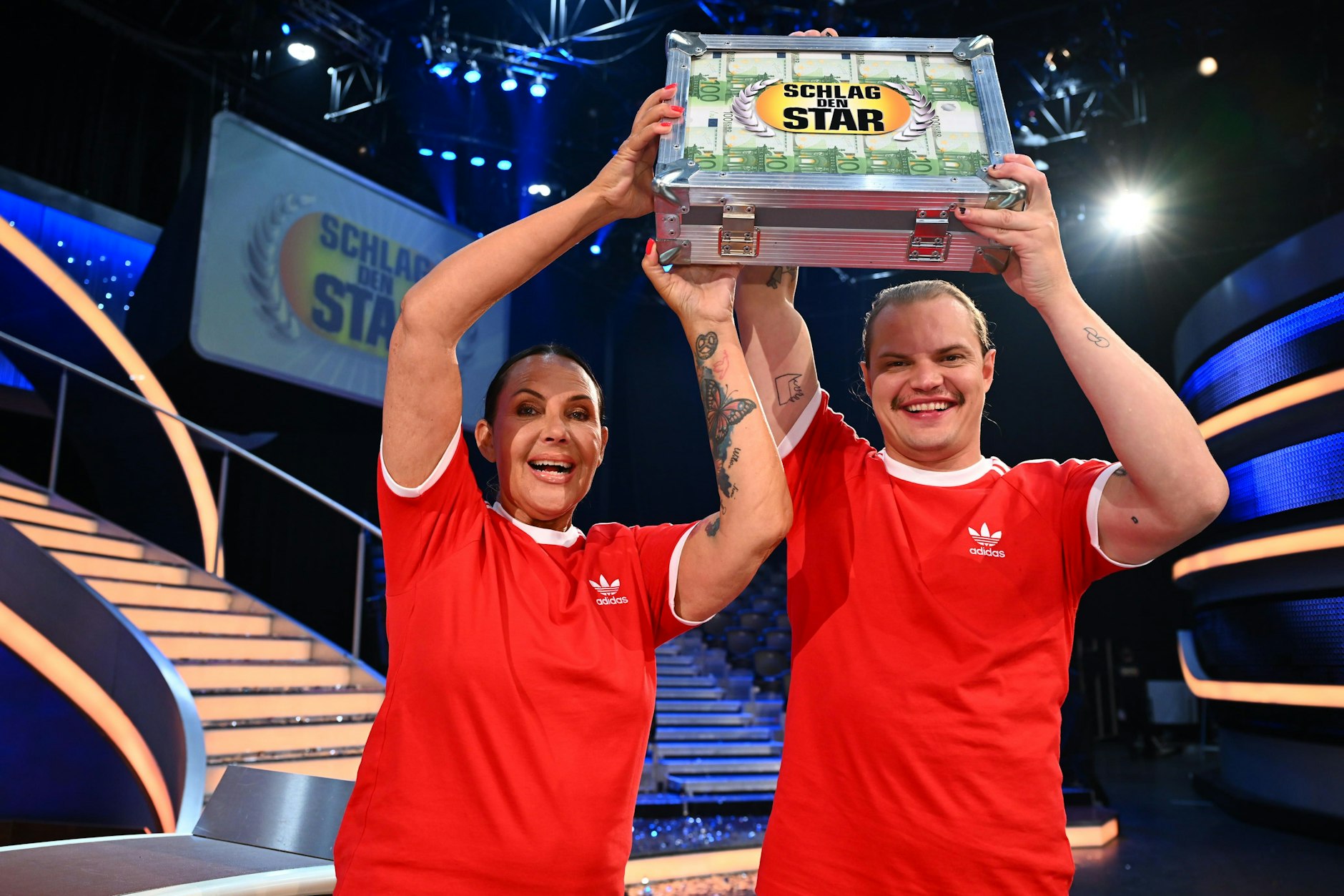 Nach dem 15. Spiel gewannen Natascha und Wilson Gonzalez Ochsenknecht bei Schlag den Star.