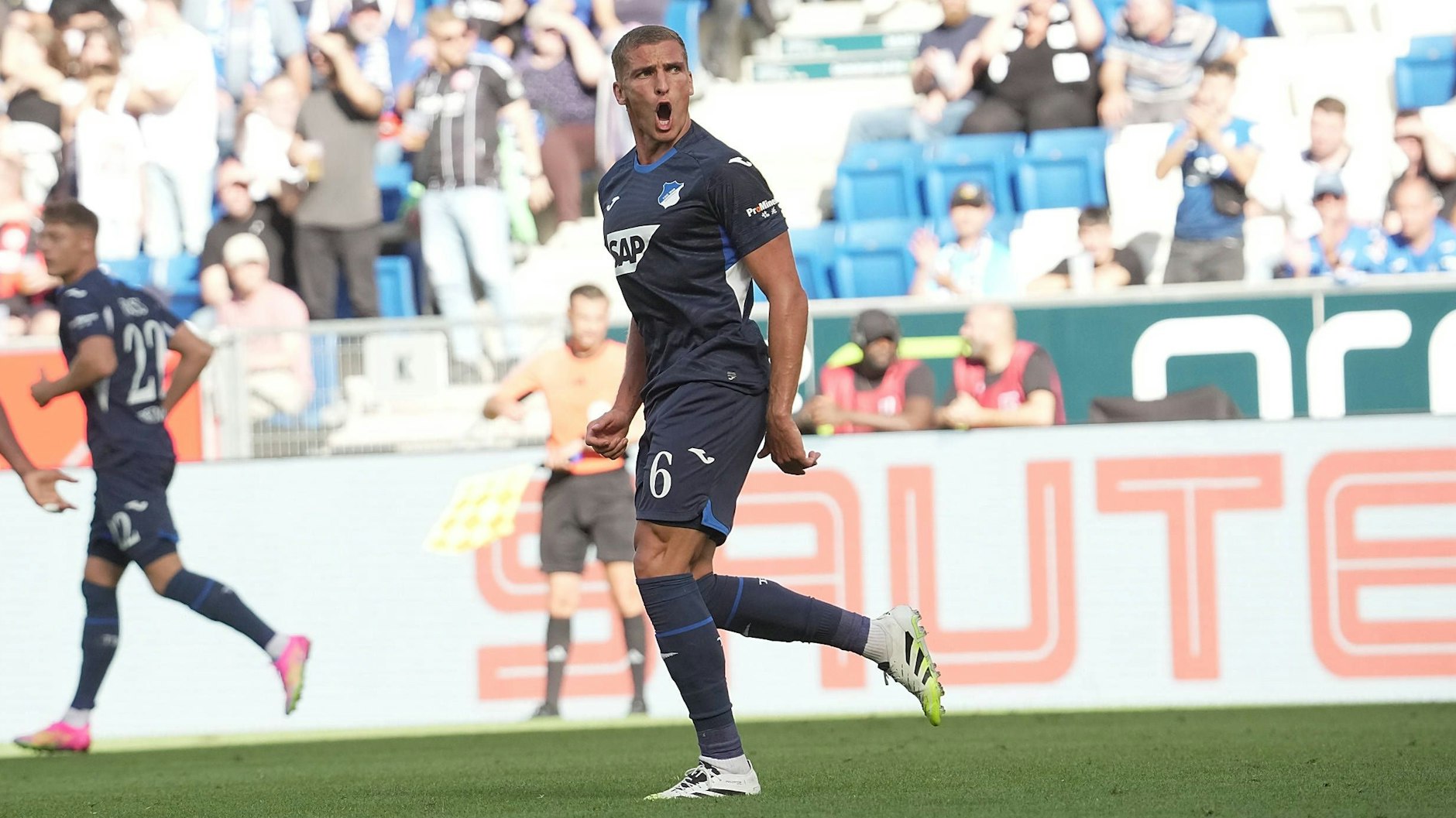 So jubelte Grischa Prömel nach seinem Tor für die TSG Hoffenheim gegen Eintracht Frankfurt.