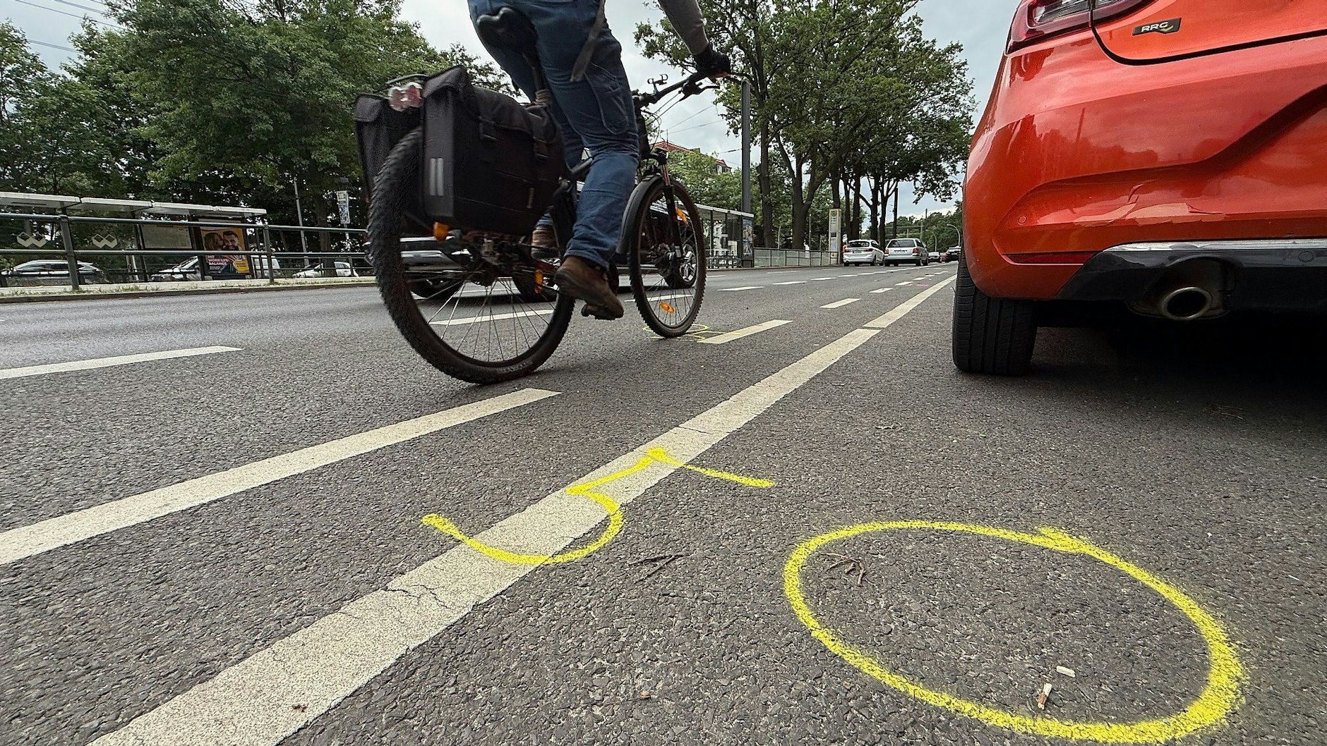 Im Juni starb eine Frau bei einem illegalen Autorennen in Köpenick. Die Fußgängerin wurde von einem Auto erfasst, flog 30 Meter weit.