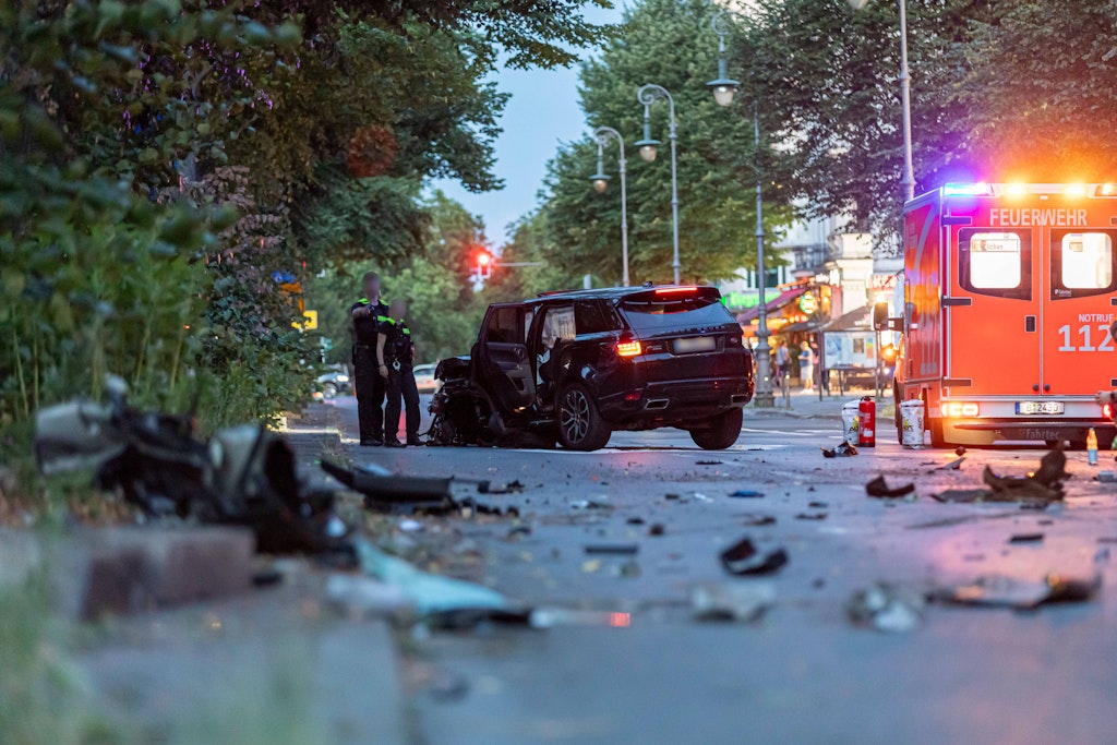 Autorennen-in-Berlin-Todes-Raser-sind-M-nner-und-28-Jahre-alt-