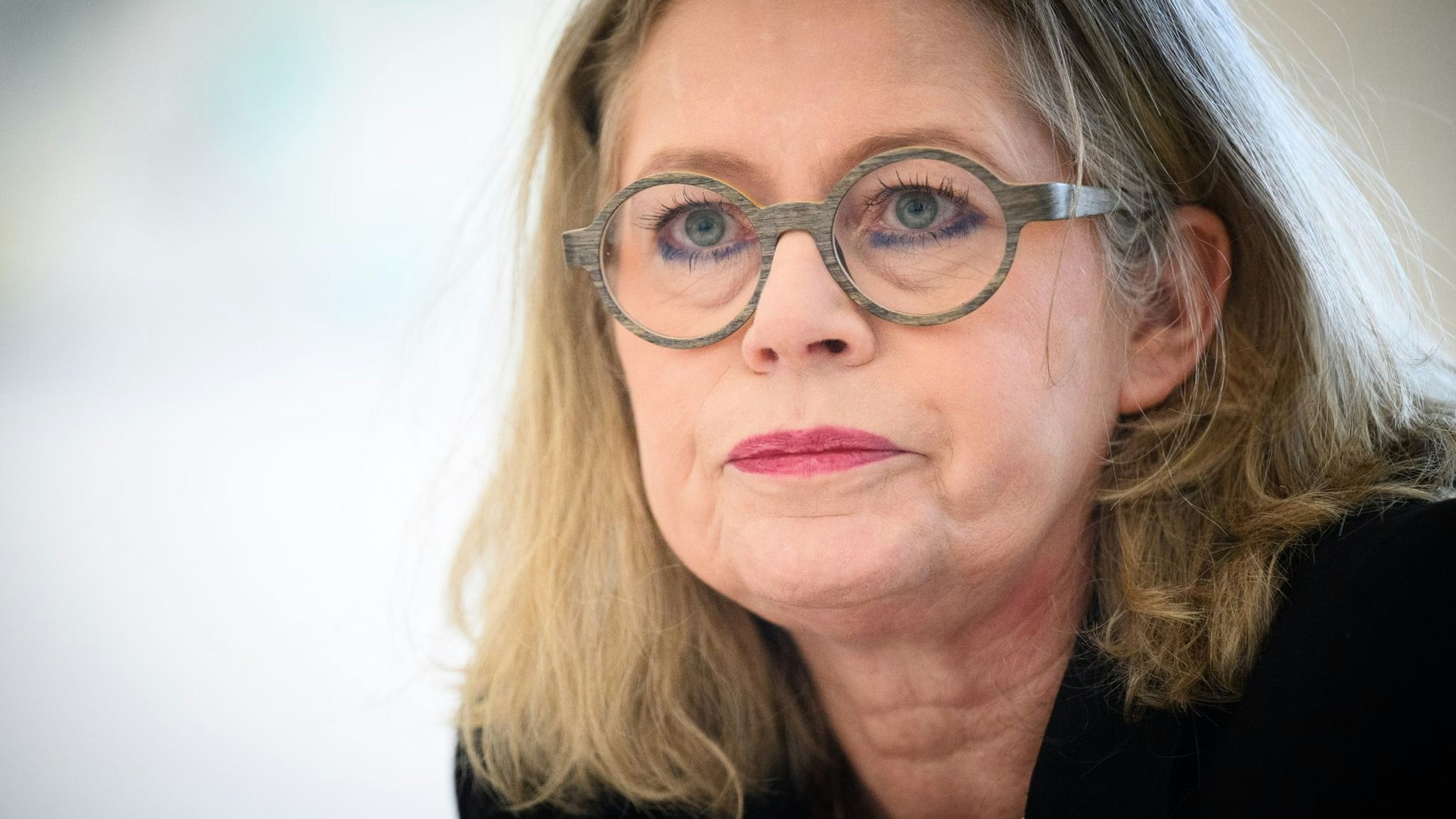 Die Berliner Verkehrssenatorin Ute Bonde (CDU) steht wegen des Verkehrschaos an der A100 mächtig in der Kritik.