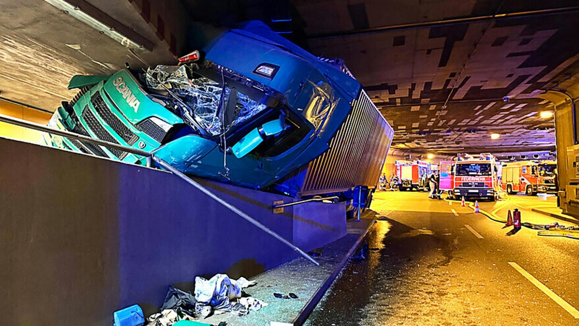 Am 1. September hatte sich ein Lastwagen im Tiergartentunnel verkeilt und die Röhre stundenlang blockiert.