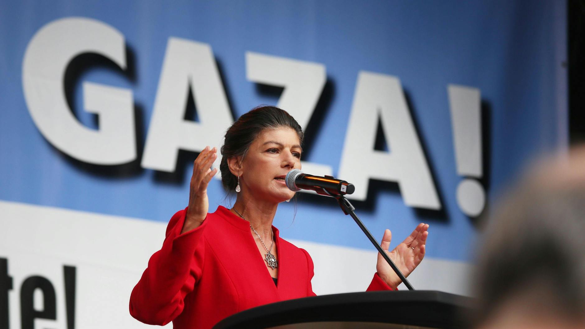 BSW-Gründerin Sahra Wagenknecht hatte zur Kundgebung aufgerufen.
