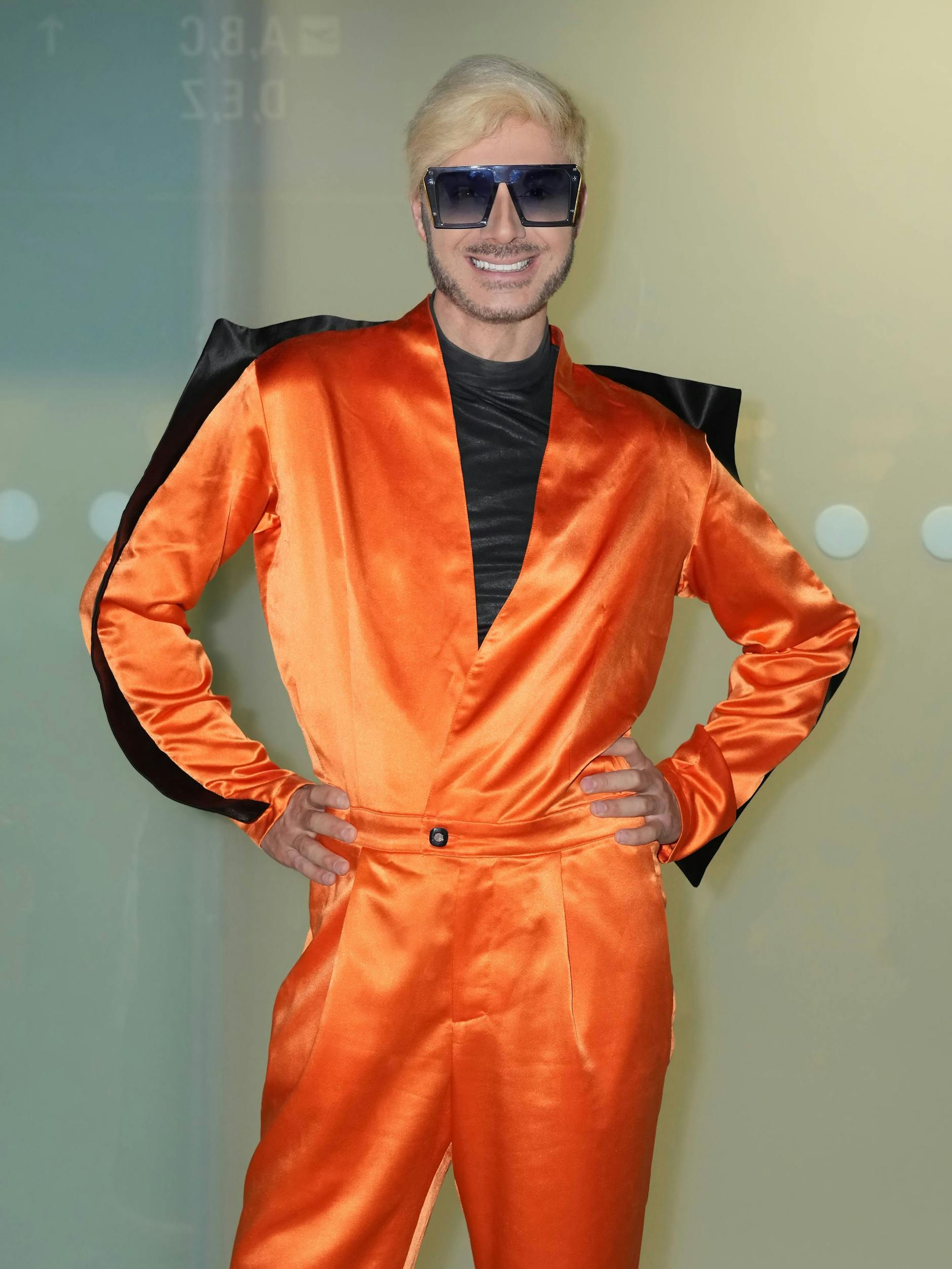 Vorjahres-Gewinner Sam Dylan könnte von Edda Pilz eine Anzeige kassieren.