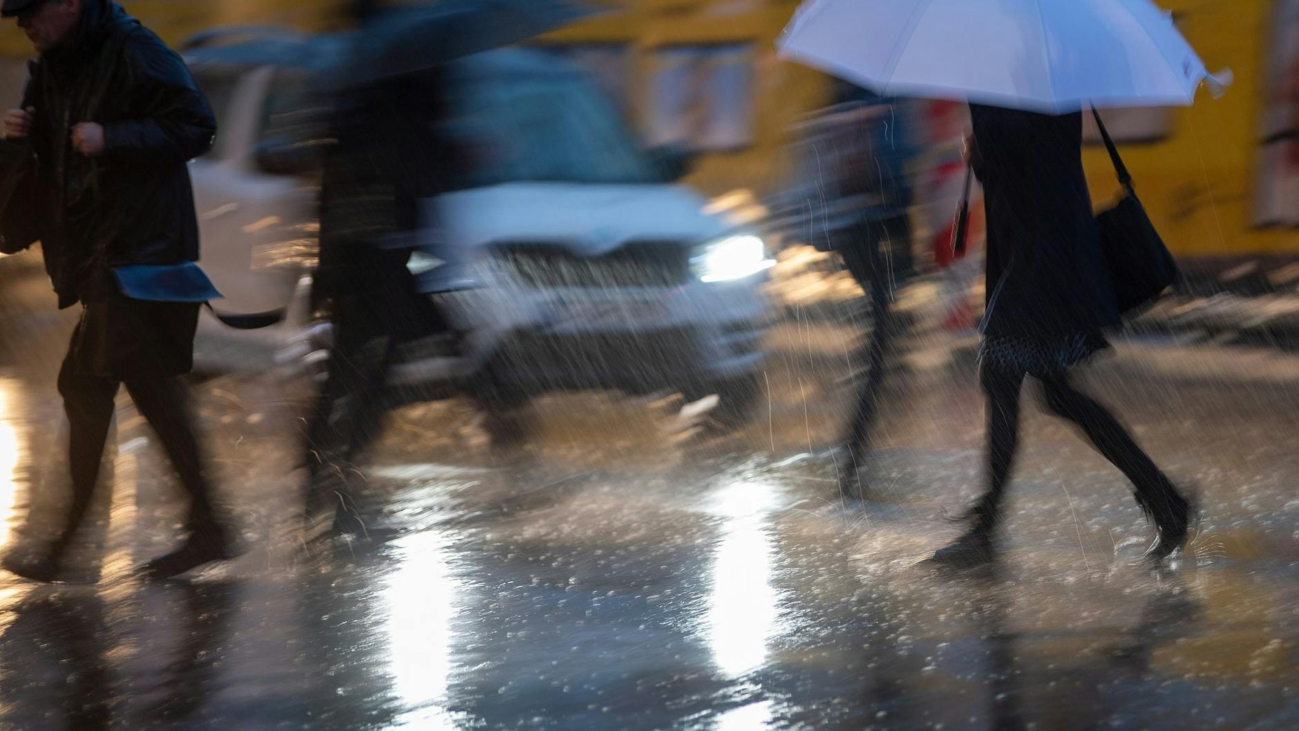 Schluss mit Sommer, jetzt ist der Herbst dran! Auch in Berlin wird das Wetter im September immer ungemütlicher.