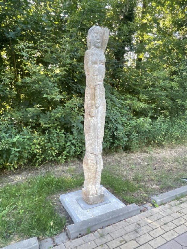 Die „Große Friedensfrau“ des Berliner Bildhauers Berndt Wilde